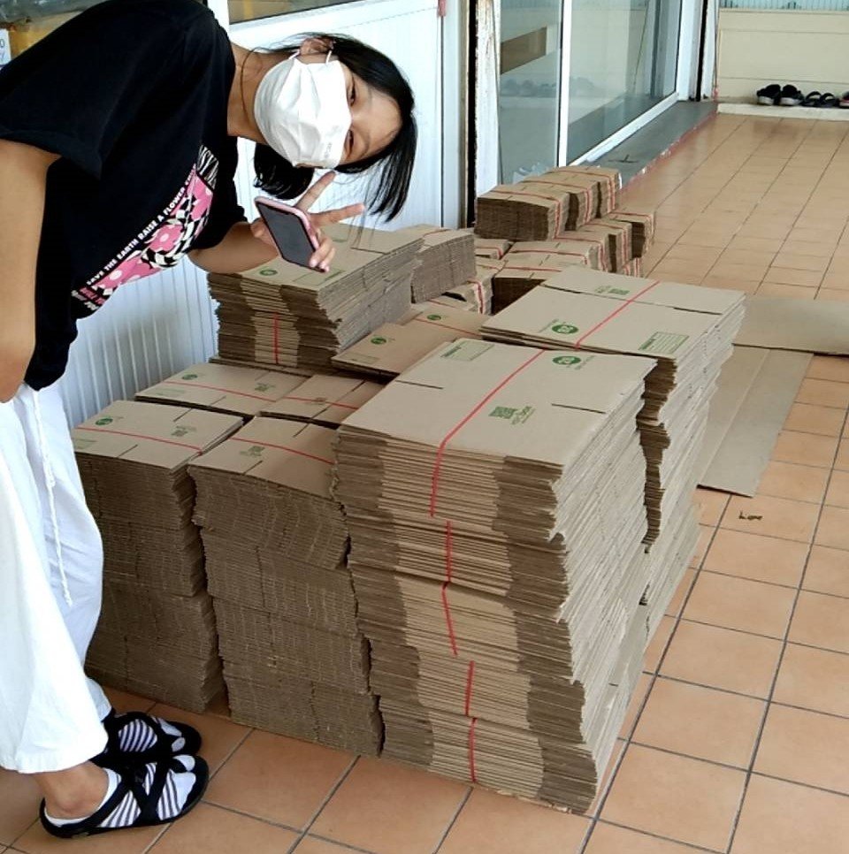 HSFC Box - 📦กล่องไปรษณีย์ HSFC Paper กล่องหนาแน่นอน!!... | Facebook