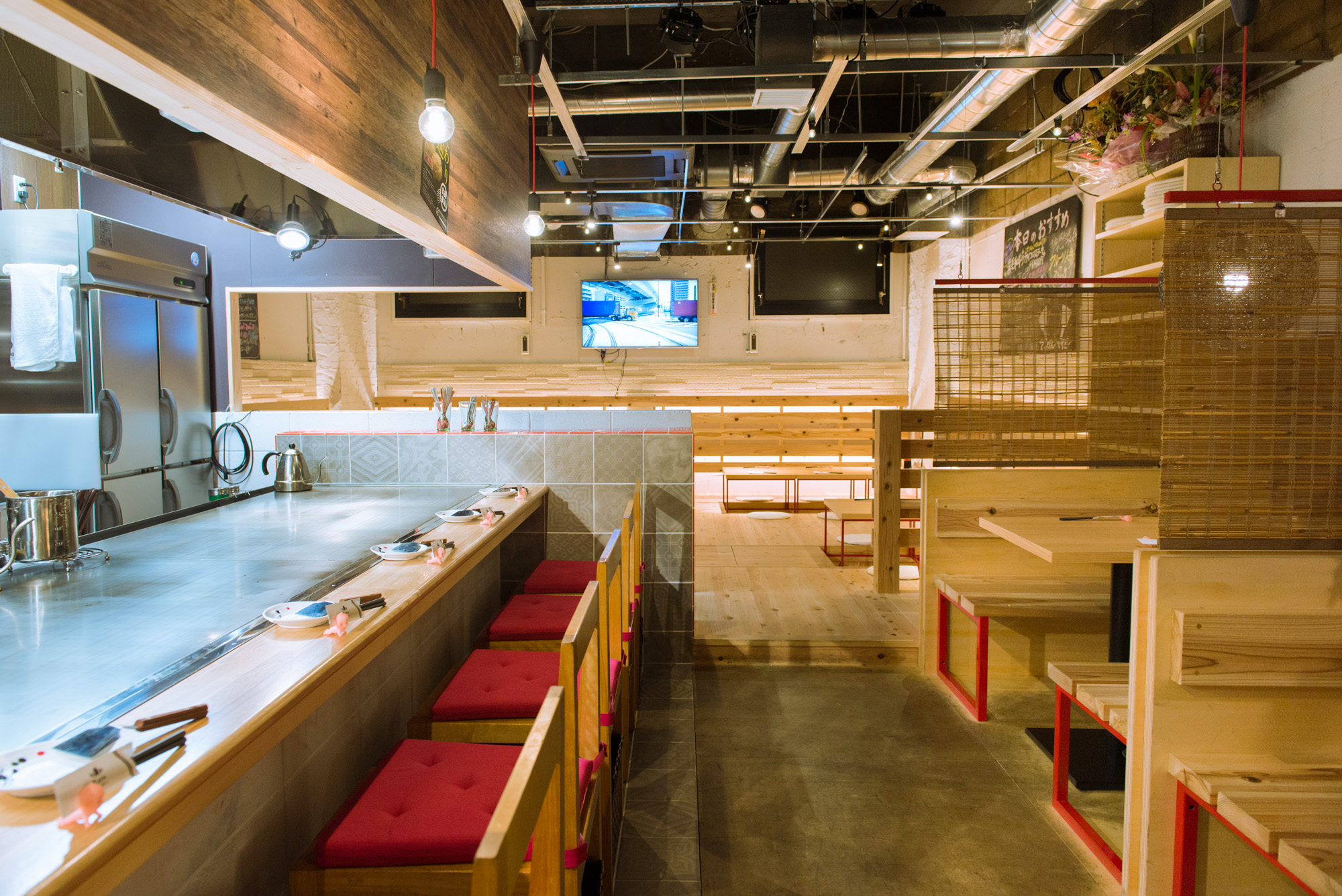 鉄板 ベイビー 新宿 東口 店
