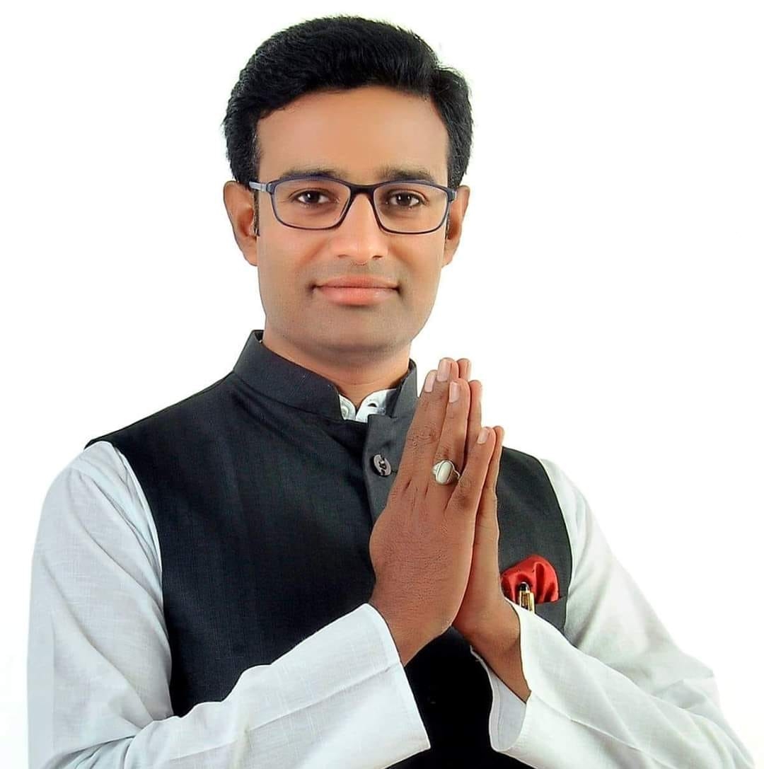 Dr. Roshan Zameer