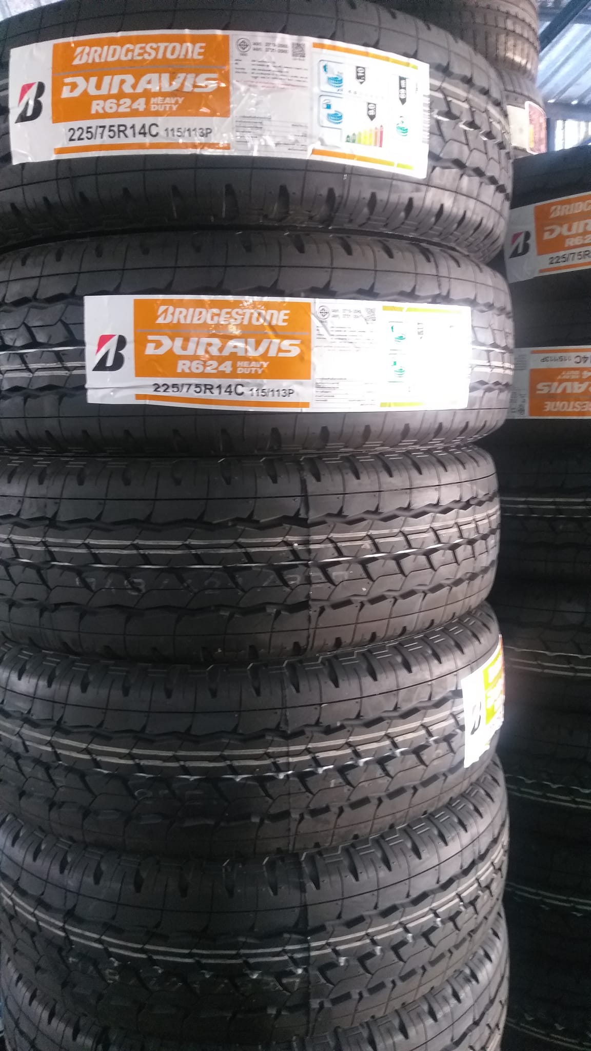 Streetmax - ยางรถยนต์ Bridgestone Heavy Duty #R624...