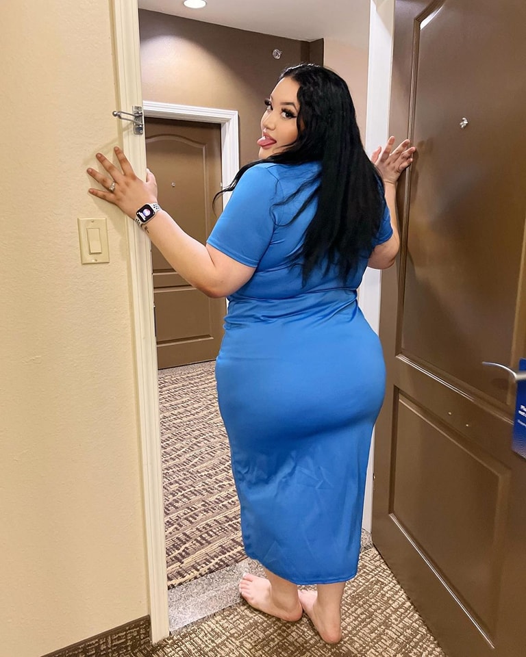 PLUS SIZE WORLD - Renée Keys | Curve Model (@onlyreneekeys_)