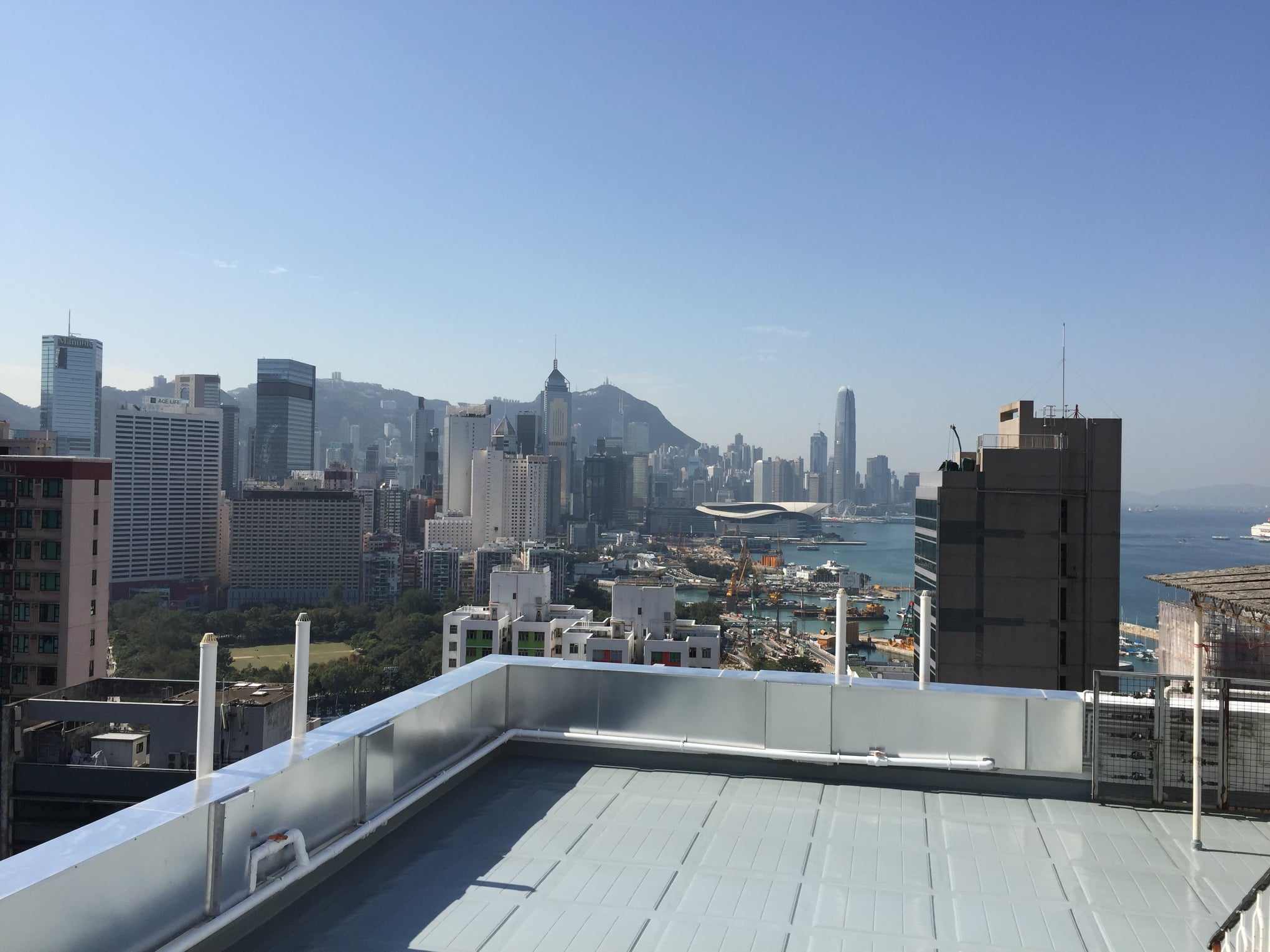 【新年快樂】 新年快樂！本公司已於今天啟市，... - Apex Panel®新思維天面防水 | Facebook