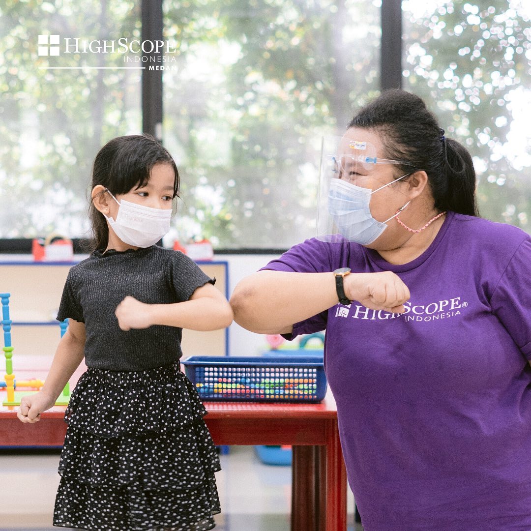 In HighScope, teachers... - Sekolah HighScope Indonesia Medan