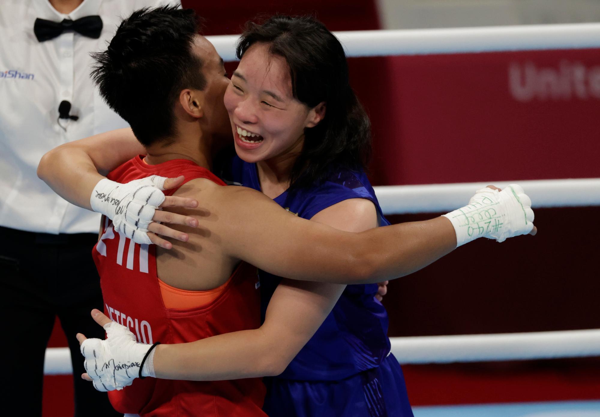 Rappler - UNITED BY EMOTION 💪🏻🥊 Philippines' first Filipina Olympic ...