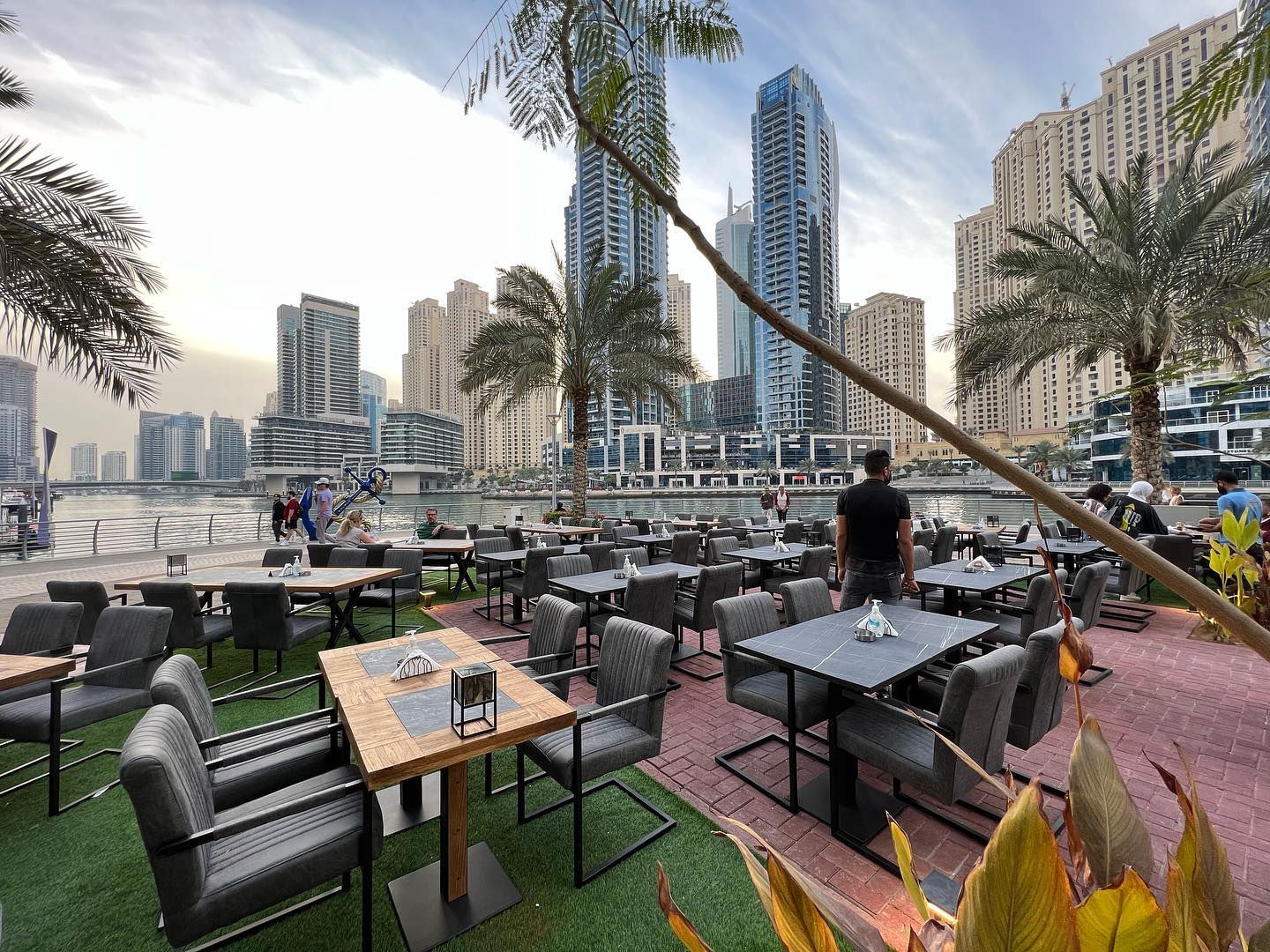 ahla-tallah-restaurant-and-cafe-dubai