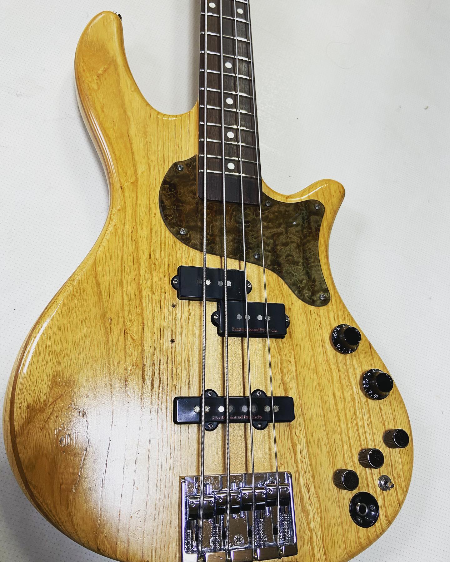 ESP BOTTOM BUMP 受注生産のみの個体であまり 中古市場になかなか 