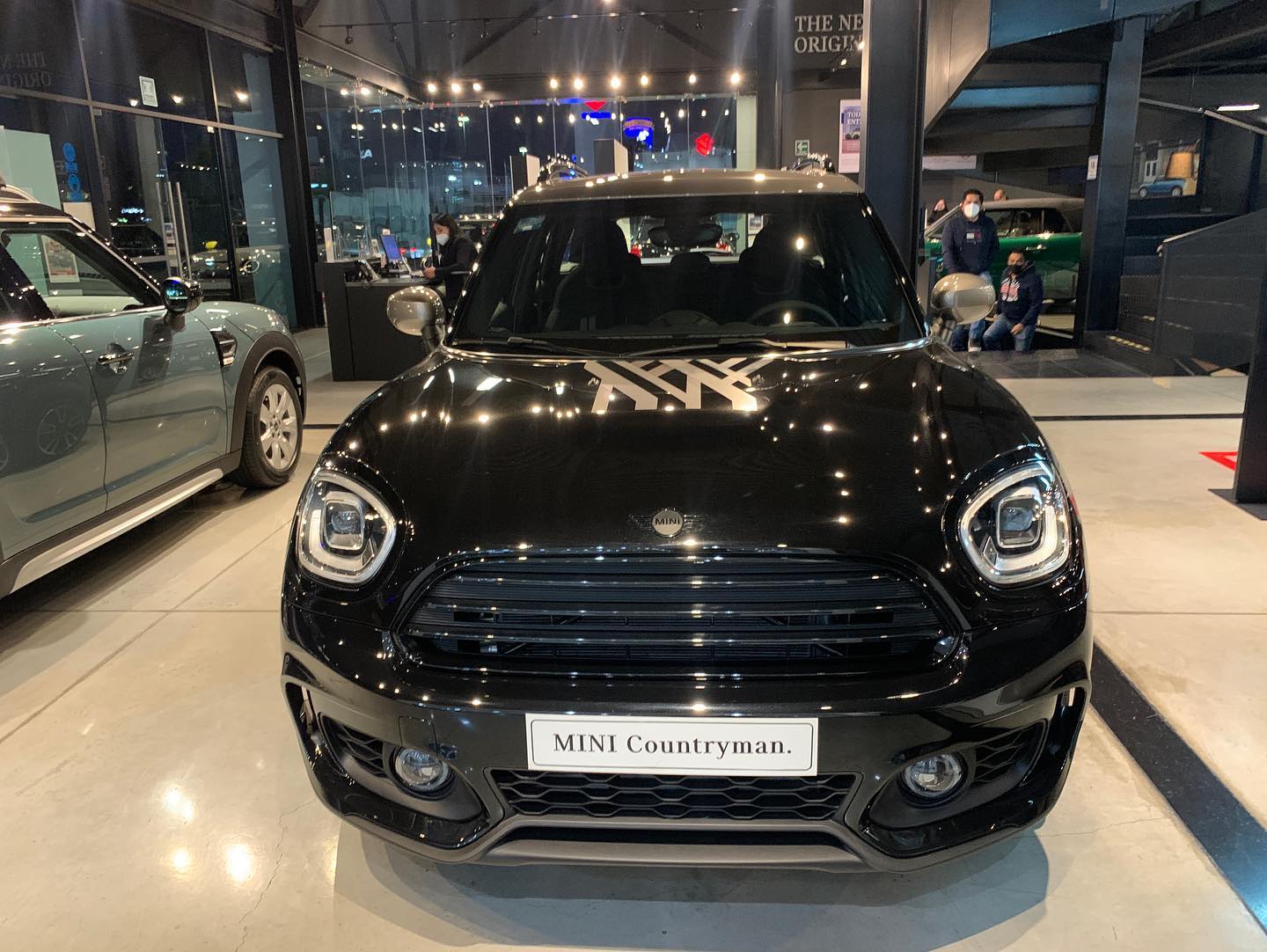 El MINI Countryman Shadow Edition 2022... - MINI Vecsa Puebla