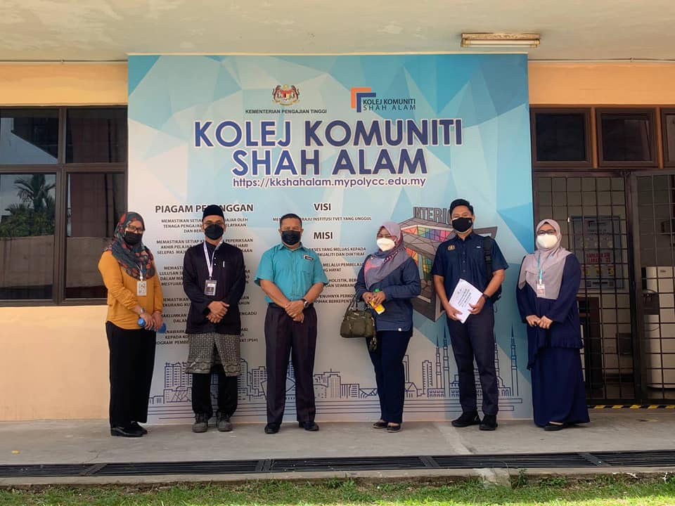 Kolej Komuniti Shah Alam Rasmi Posts Facebook