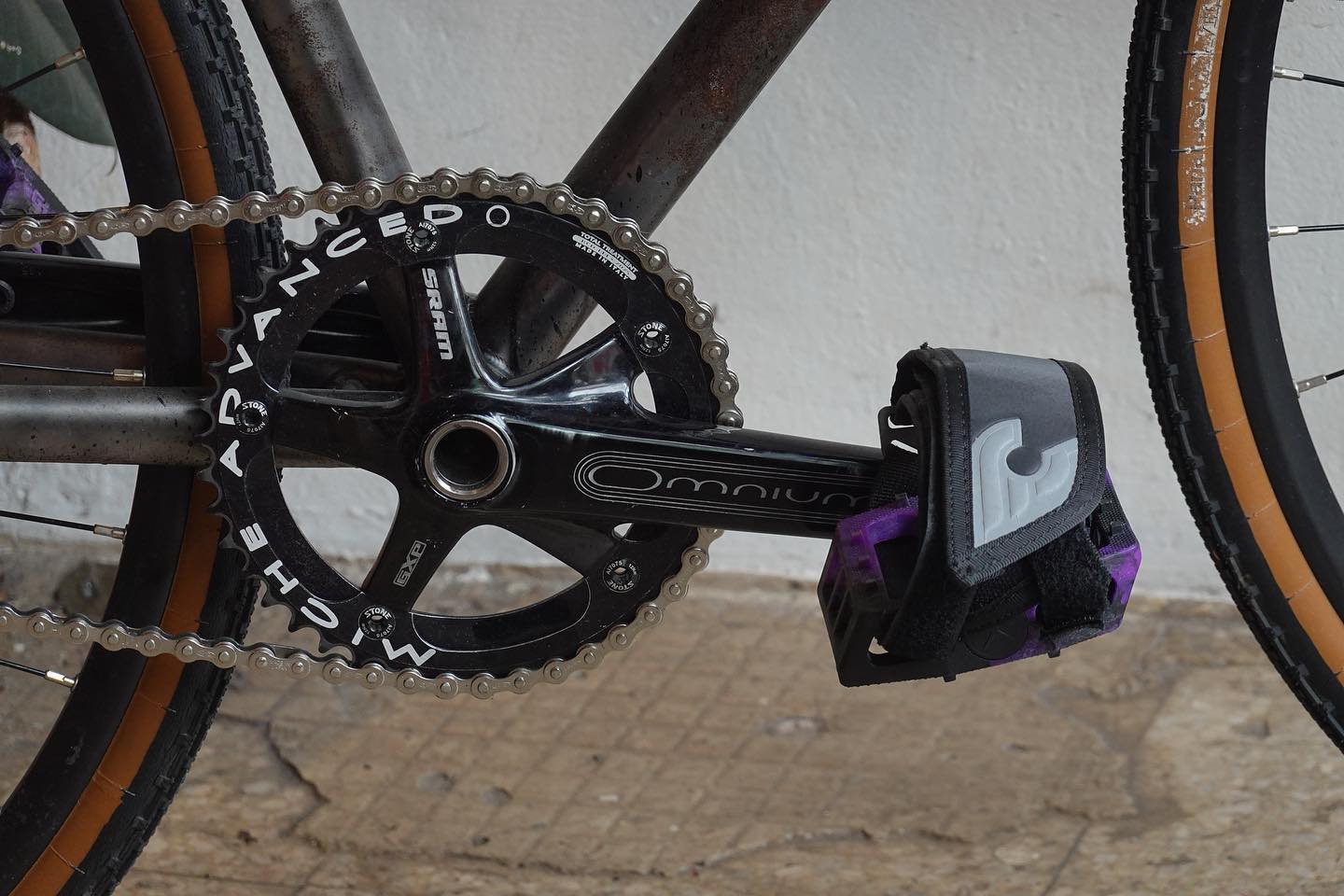 Volume Cutter Frame : Volume Cutter Headset : Animal Stem