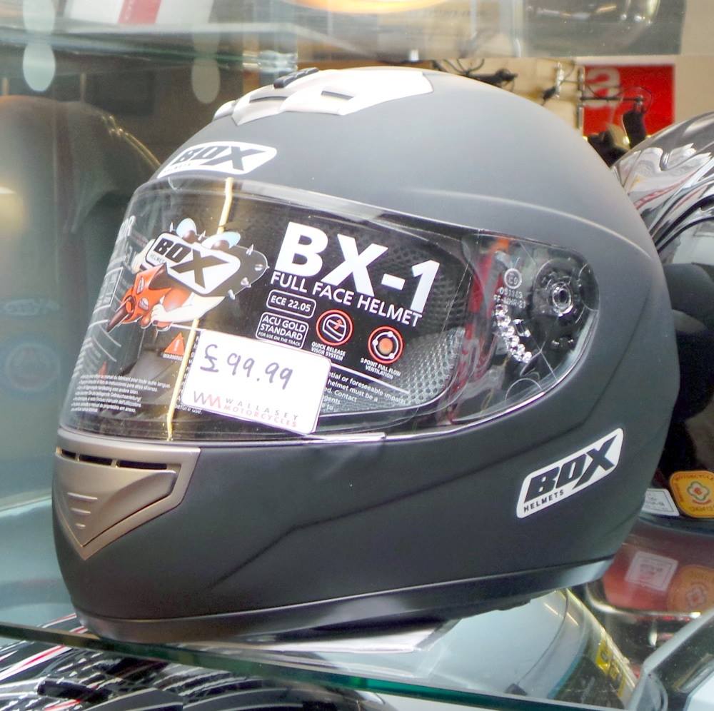box bx 1 motorcycle helmet BZ-1 Visors  Casbolts Motorcycles The V1 Bnkr Helmet delivers an array of elevated features to improve rider safety Box Bx1 Box Crash Helmets