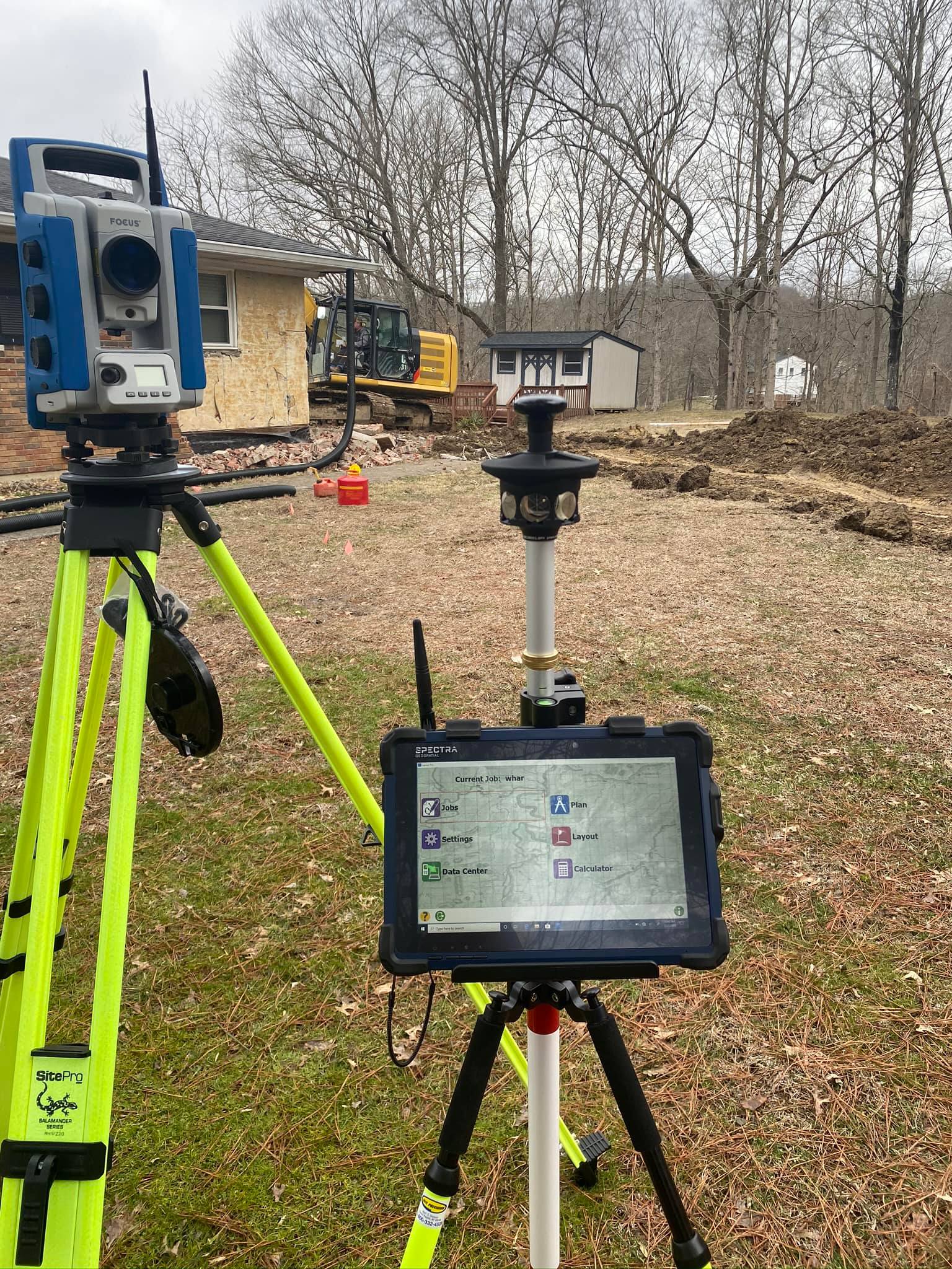Spectra Laser Heavy-Duty Elevating Tripod – Construction Grade – Model 2162