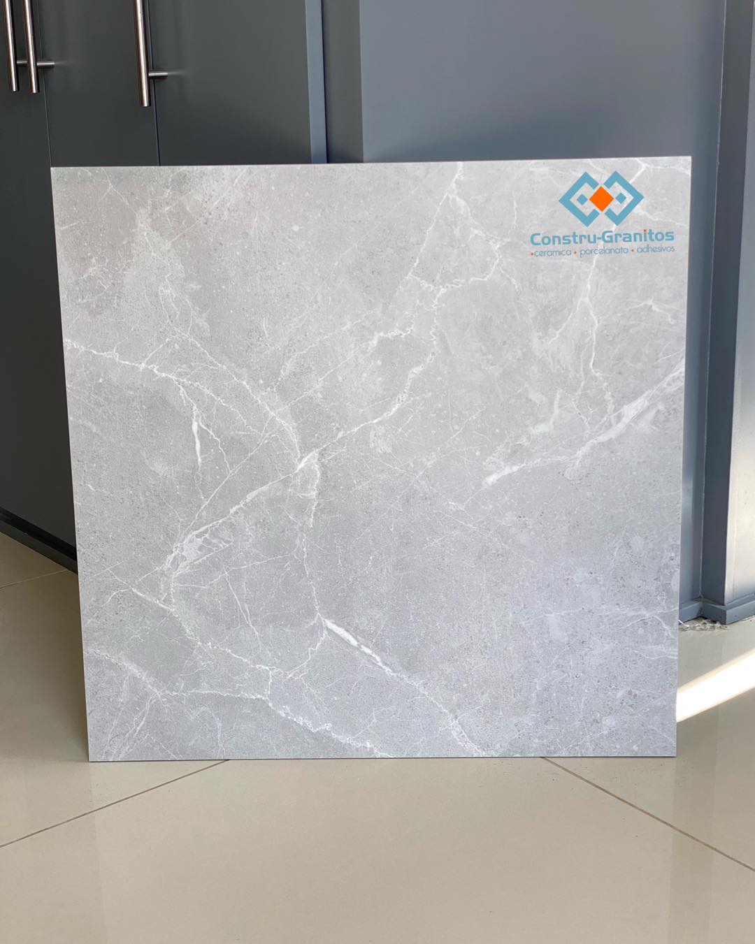 Nuevooooo ingreso de Porcelanato 60x60 y 30x60🚨💎 🙌🏻 #porcelanato #pisos ...