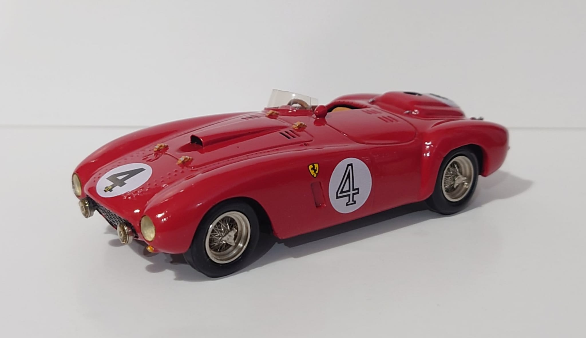 Ferrari Le Mans winner resin kit by Starter