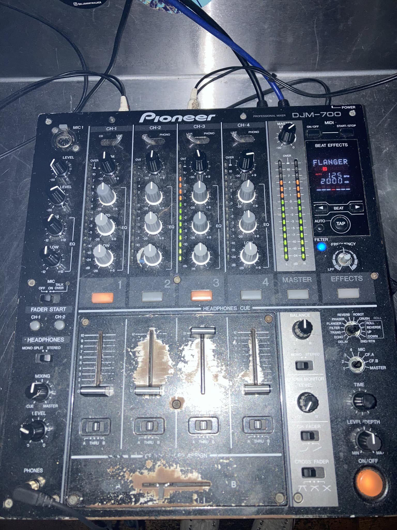 Pioneer DJM 700 effects not working correctly
