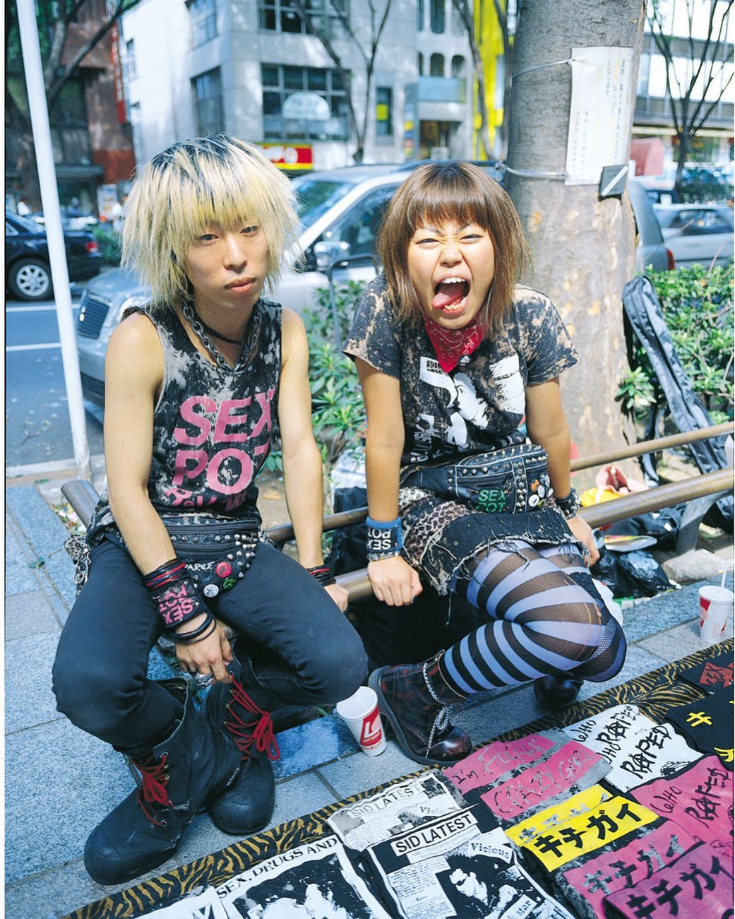 Japanese Fashion ในยุค 2000's💓 Photos: The FRUiTS Magazine