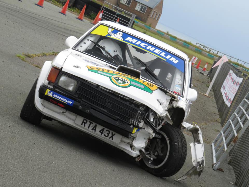 😣 Ouch! Mike Taylor smacks a... - MSN Rally Championship