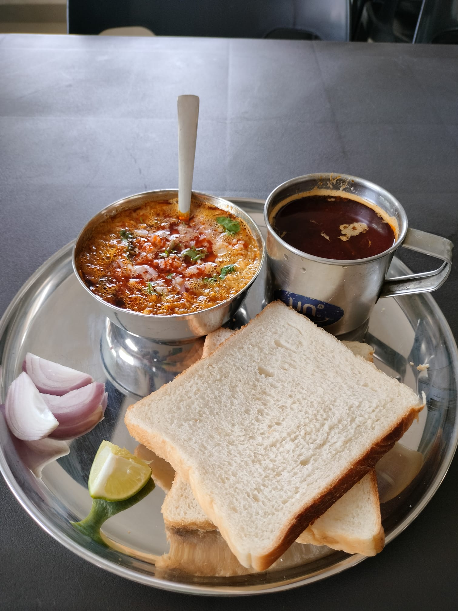 Raahi's Kitchen