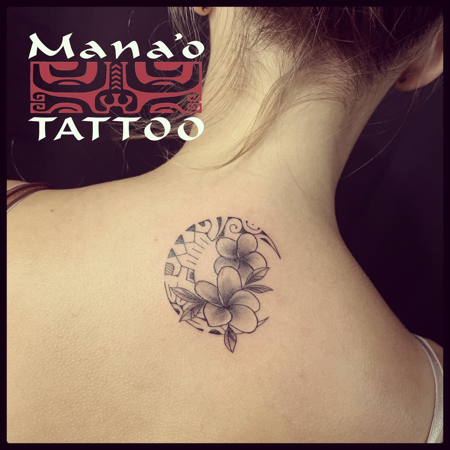 Tatouage Fleur De Tiaré Polynésien