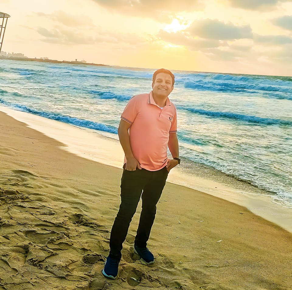 Yahia Ashry - ابل بتهتم بصناعة ادق القطع بالشكل ده وبتقدم... | Facebook