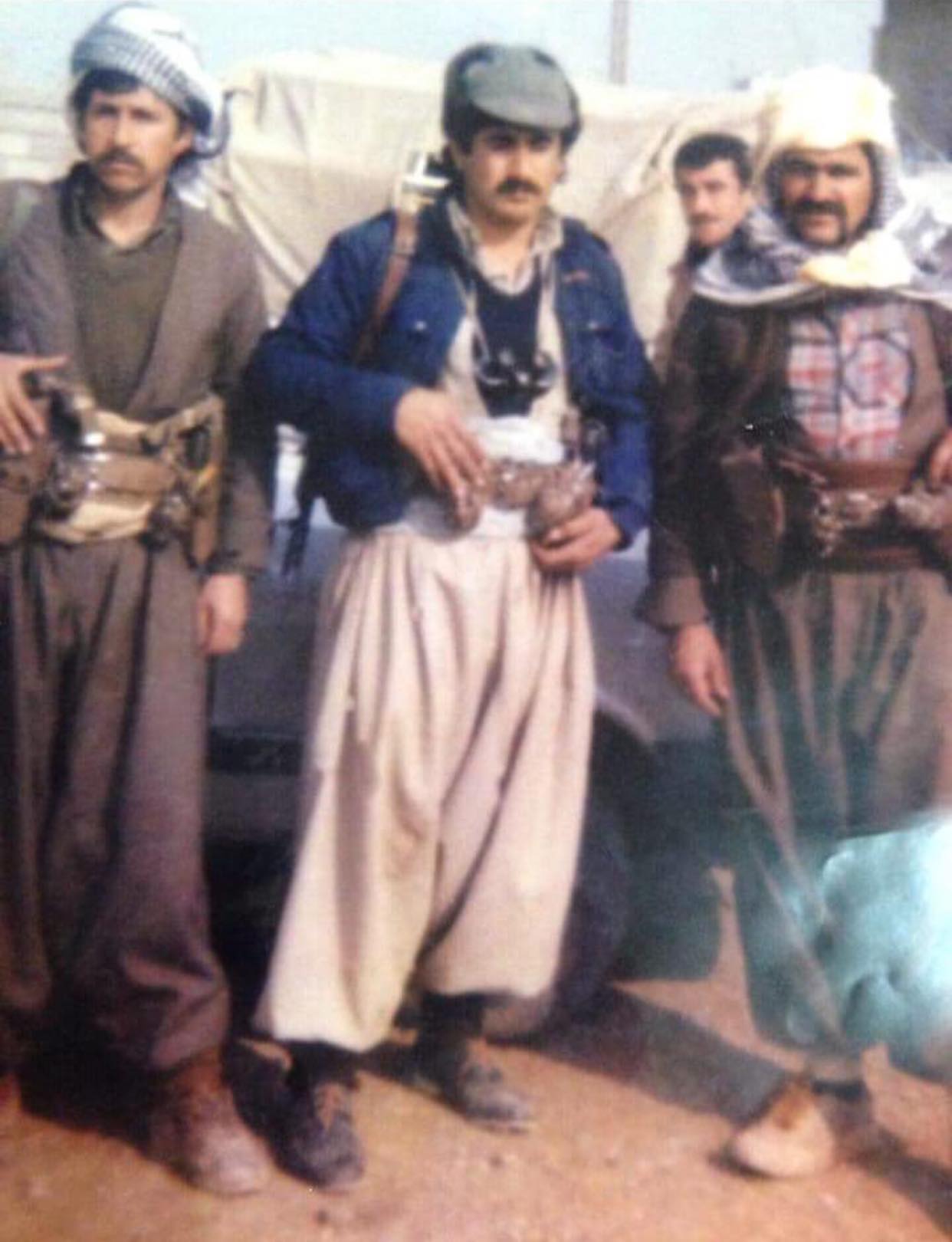 وێنەی پێشمەرگە دێرینەکانی ی.ن.ک