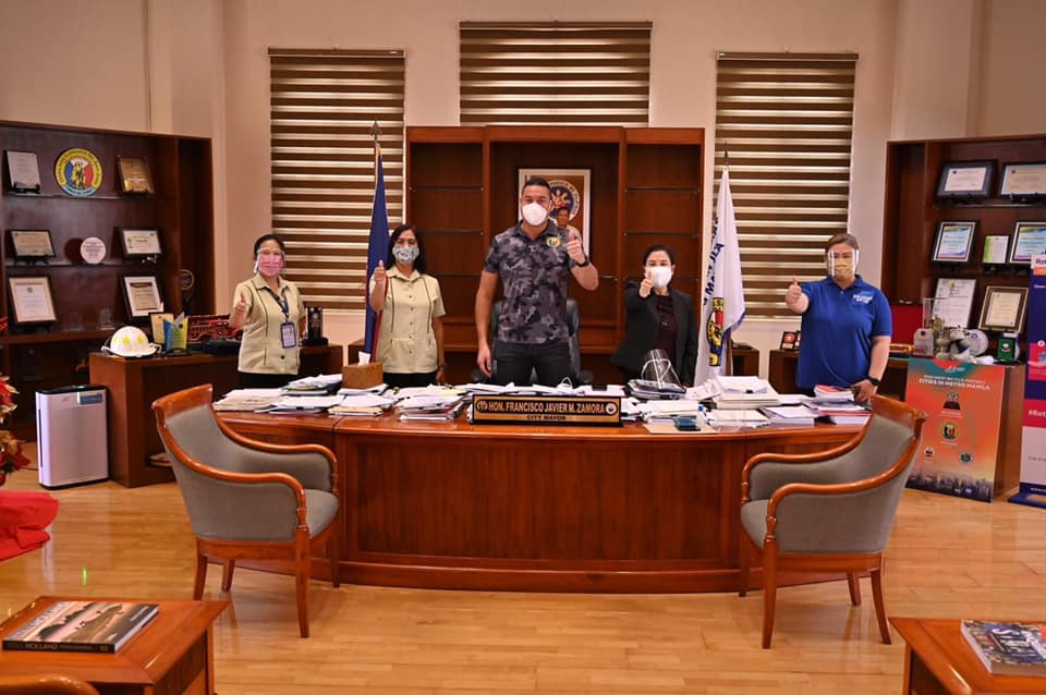 LOOK | Officials of BIR RDO-42... - Mayor Francis Zamora