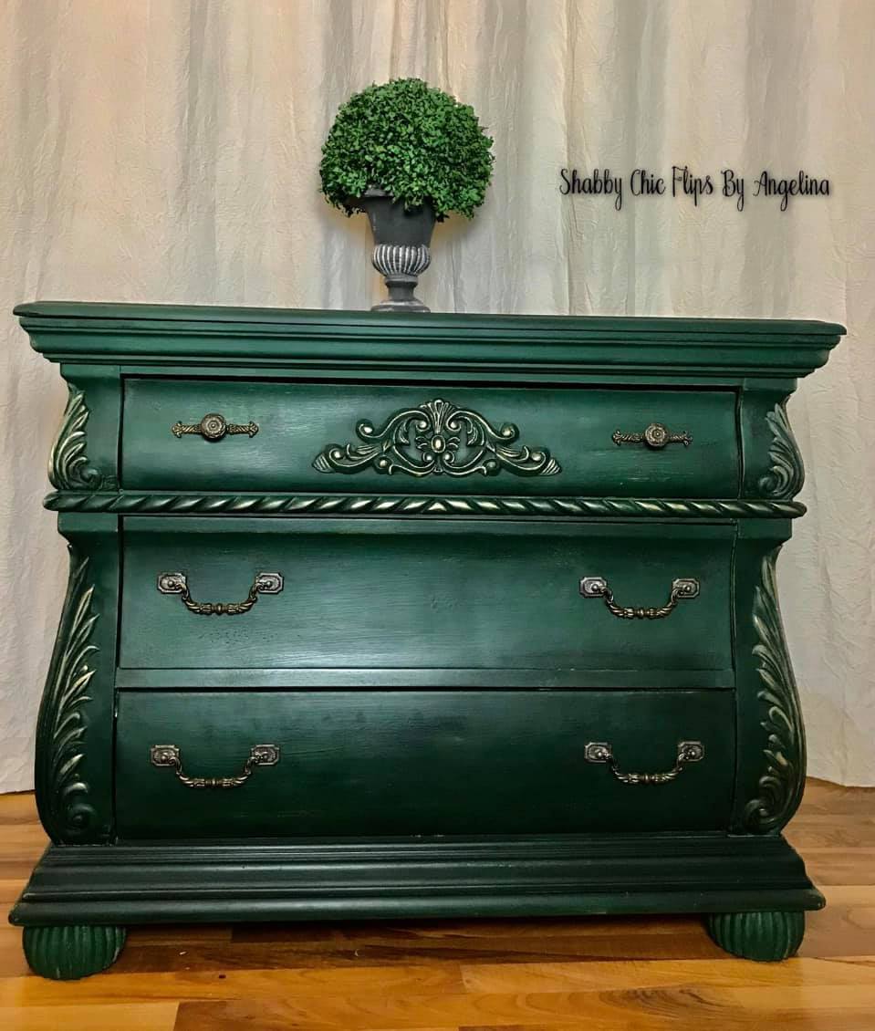 Do you guys remember this dresser “the hulk￼￼” well I just bought another one like it but it's not finished yet I'm picking it up on Monday. You can't really tell but