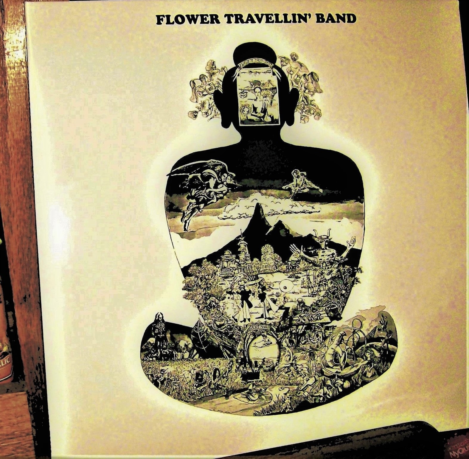 Now Playing: Flower Travellin