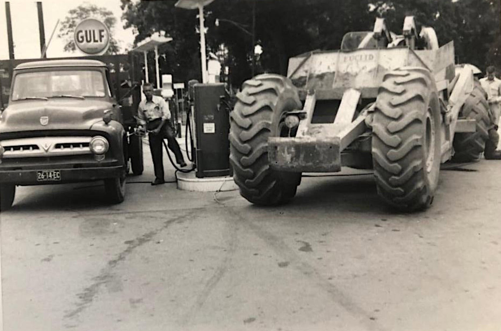 In this 1957... - Reed Brothers Dodge History 1915-2012 | Facebook