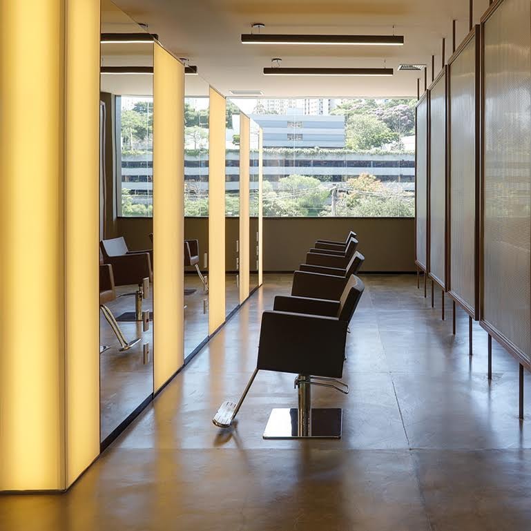 Os espelhos inteiros foram... - Kika Tiengo Arquitetura
