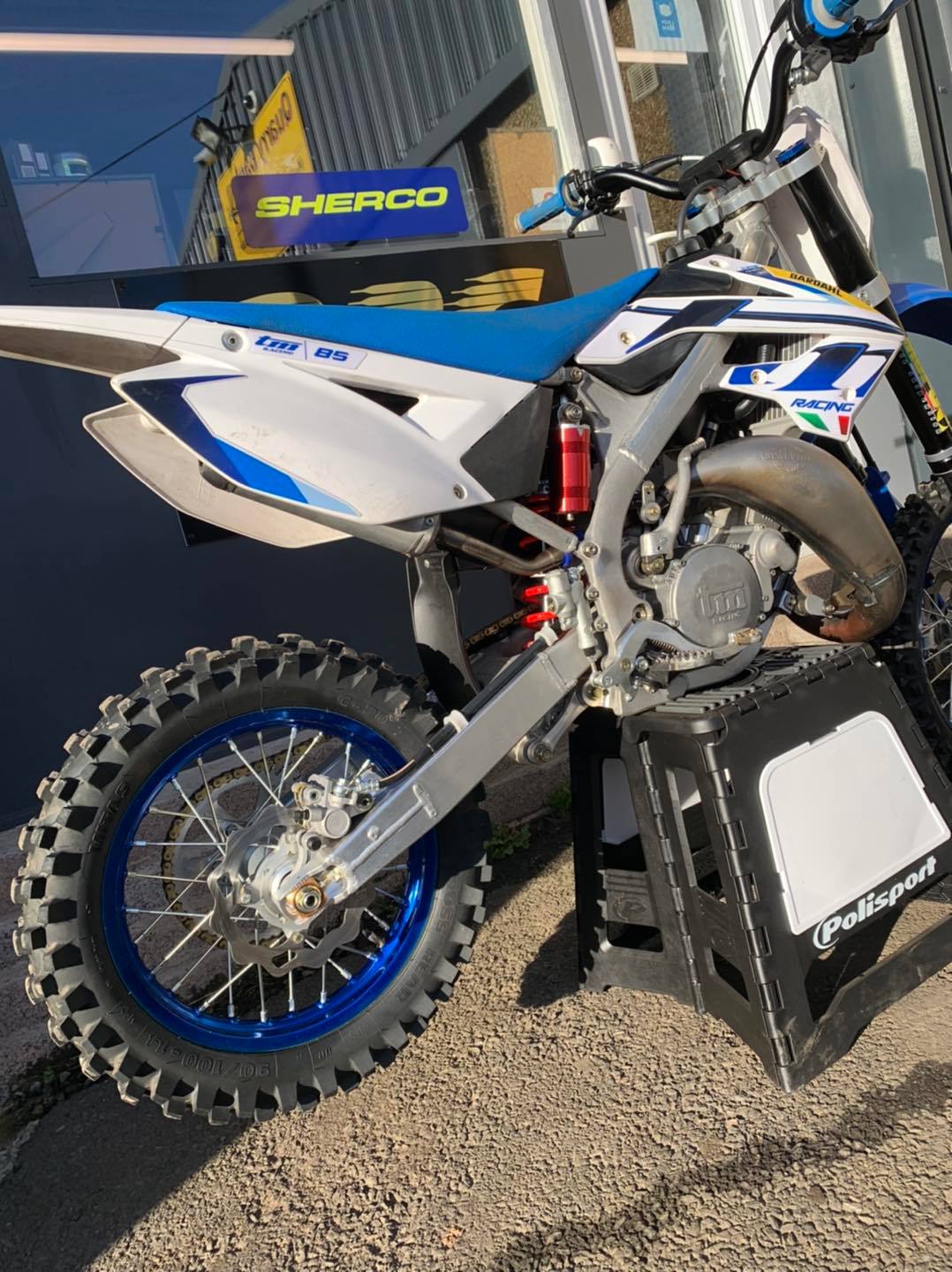 QBG Racing - 🔵🔵For Sale 🔵🔵 Selling on behalf of customer... | Facebook