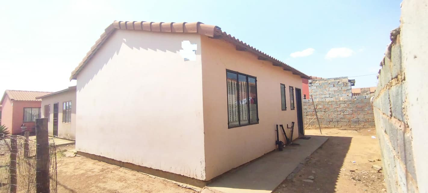 Rdp house for sale in Daveyton (Chief Luthuli) - Property For Sale ...