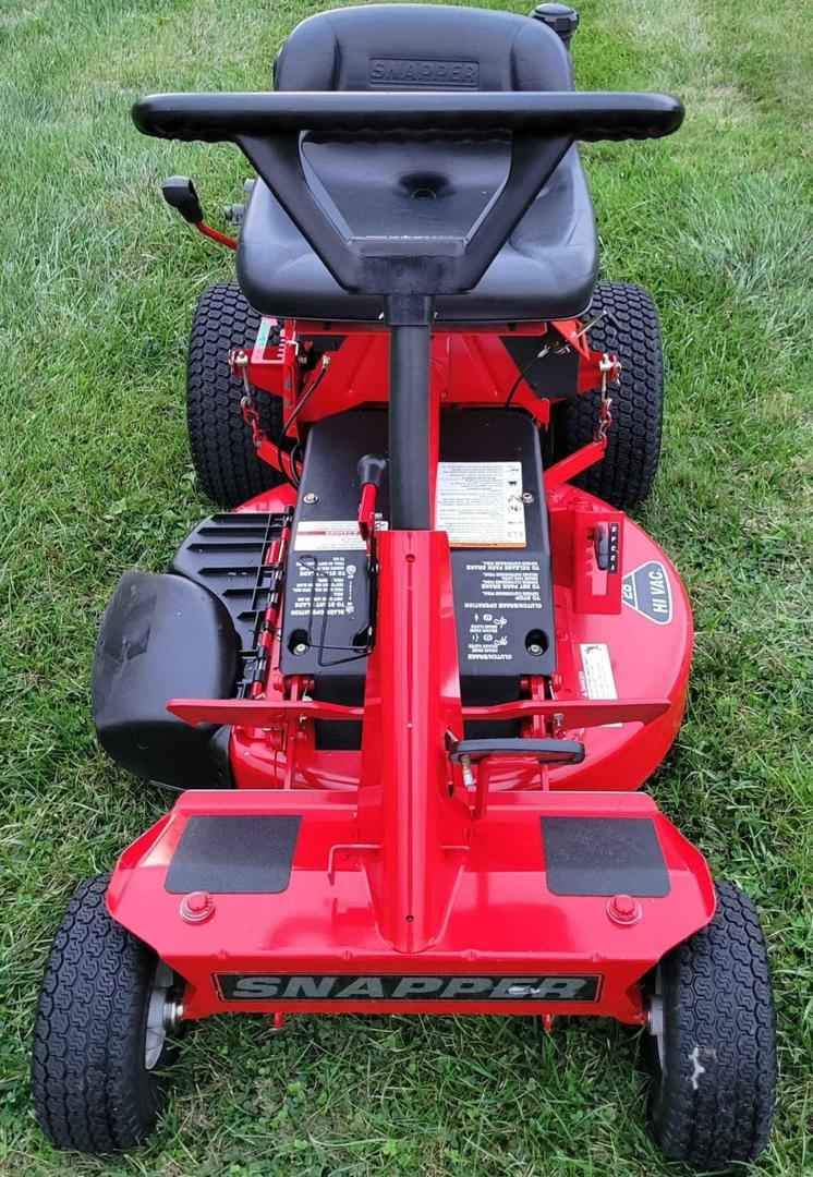 Snapper Compact Riding Lawnmower - Lawn Mowers - Tinley Park, Illinois ...