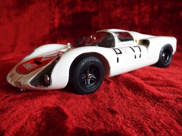 Tamiya 1/12 1967 Porsche 910 model car