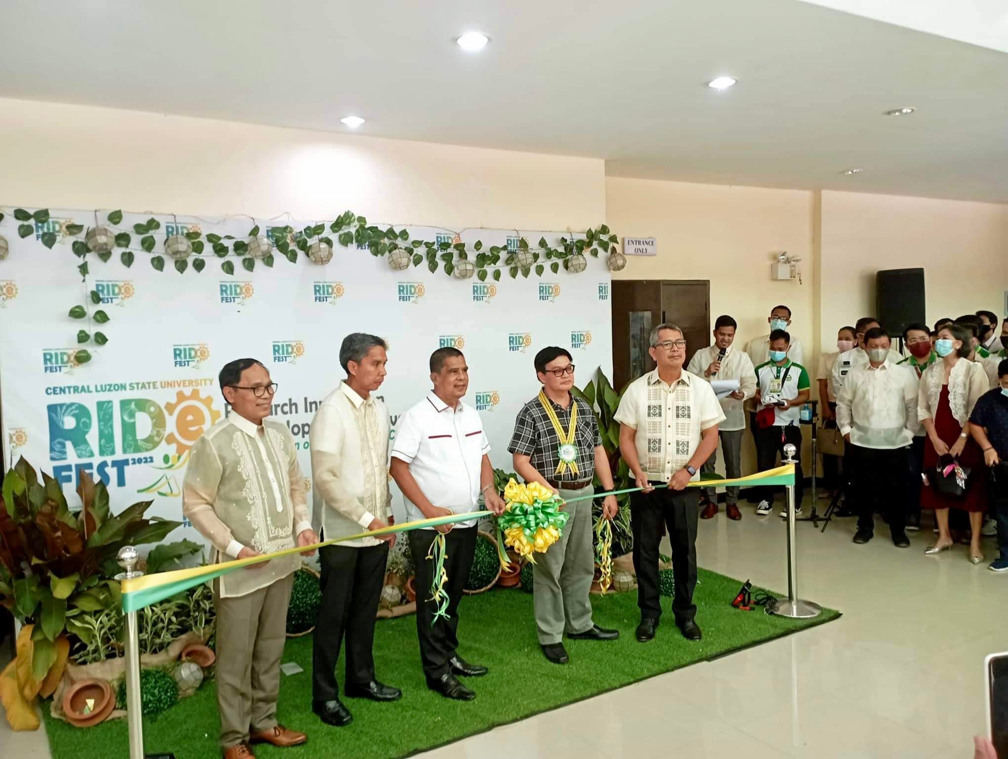 IN PHOTOS | RIDe Fest... - Central Luzon State University