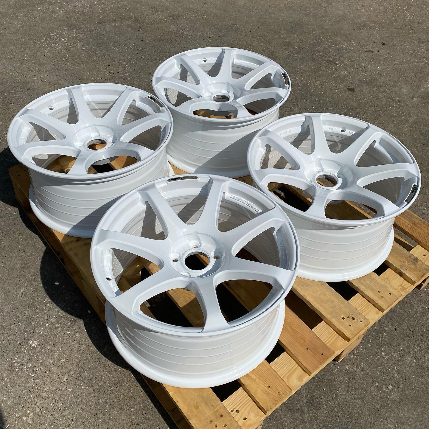 Cosmis Racing wheels refinished... - Unit F14 Powder Coating
