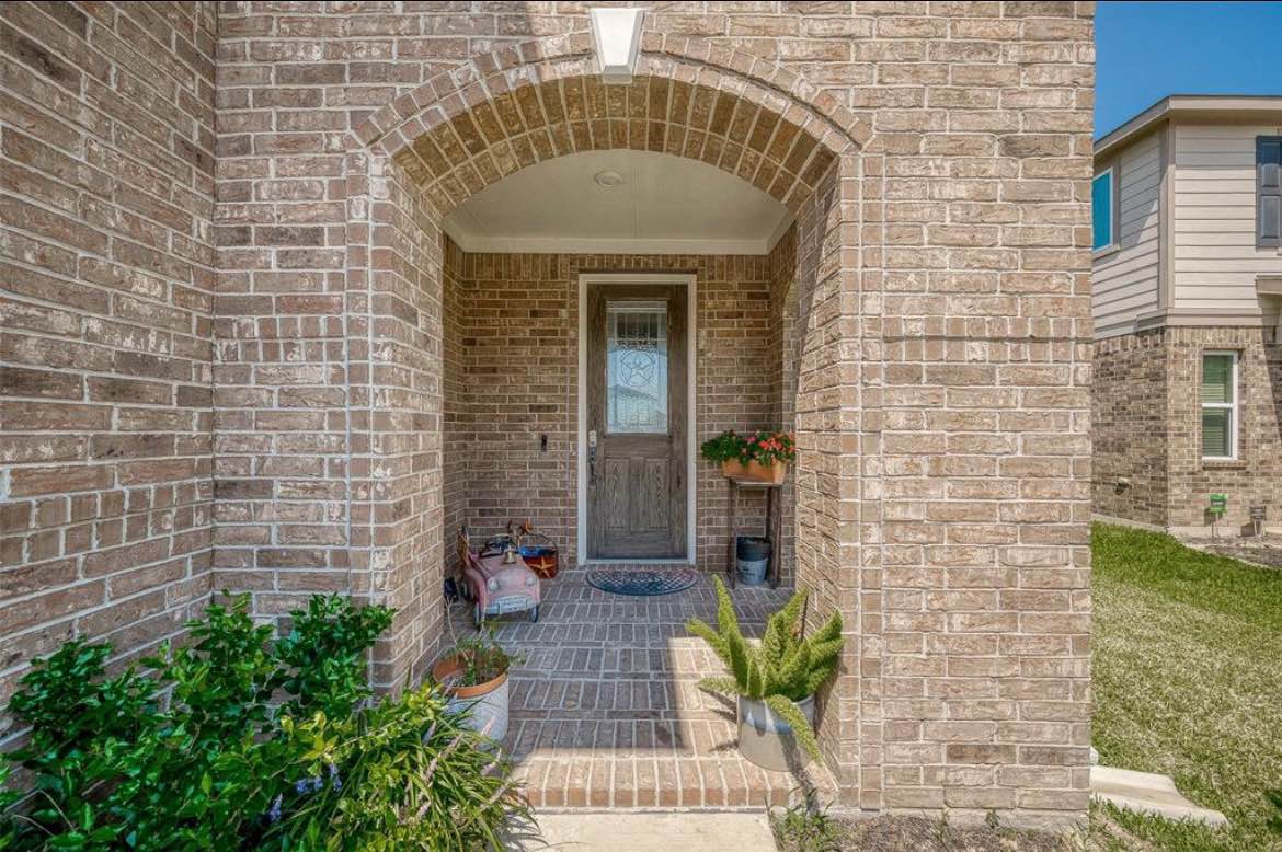5 Beds 3 Baths - House - Property Rentals - Houston, Texas | Facebook ...