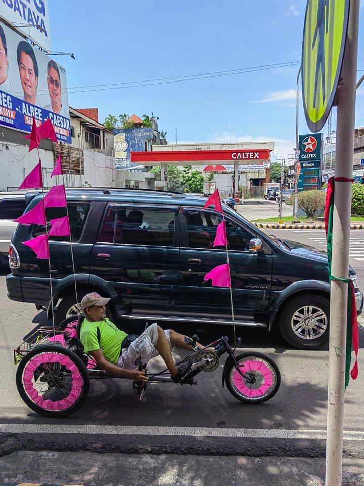Panay - 'PINK WHEELS IN BACOLOD' LOOK: Along the bike routes and busy ...
