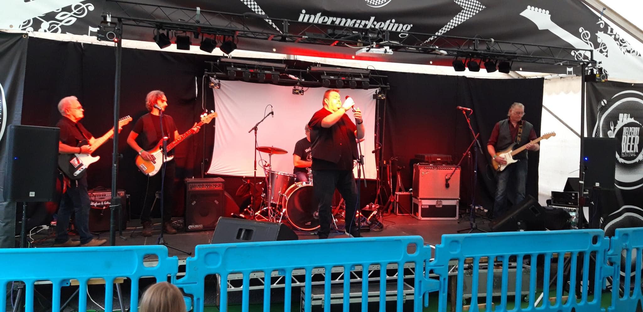 Borderline rock n roll