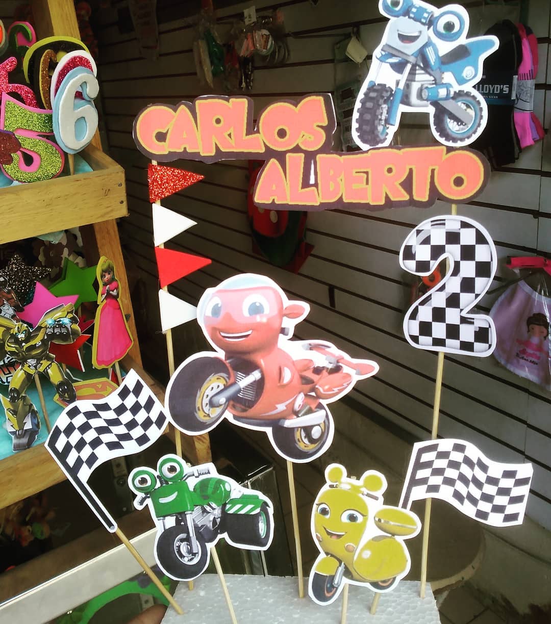 DISEÑOS ROMA - Topper para torta personalizado de Ricky...