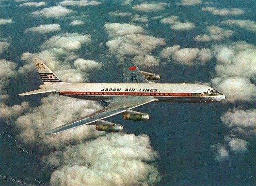 世界各地を結んだ日本初のジェット機／ 空の旅を大きく変えた「DC-8型