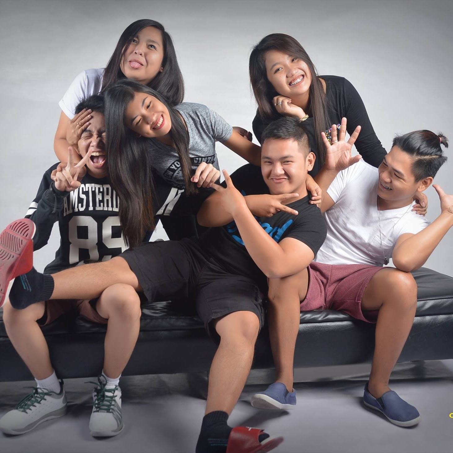 Team Extra Rice officia;