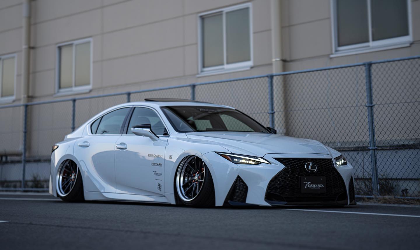 T-DEMAND - SSR REINER type 10s NITTO NT555 G2 T-DEMAND NEW LEXUS 