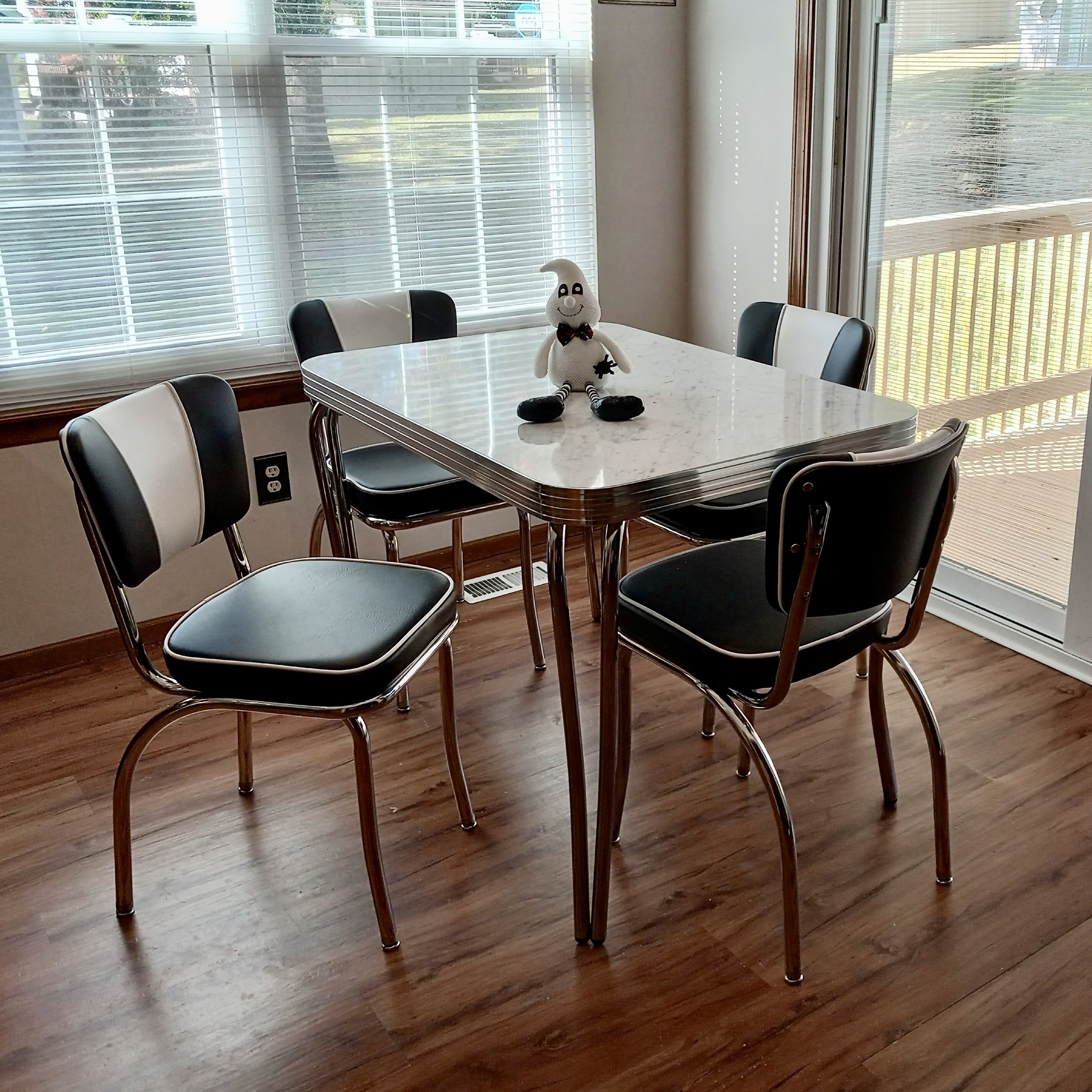American - Our customer's new dinette set is looking fab-BOO-lous! 👻 ...