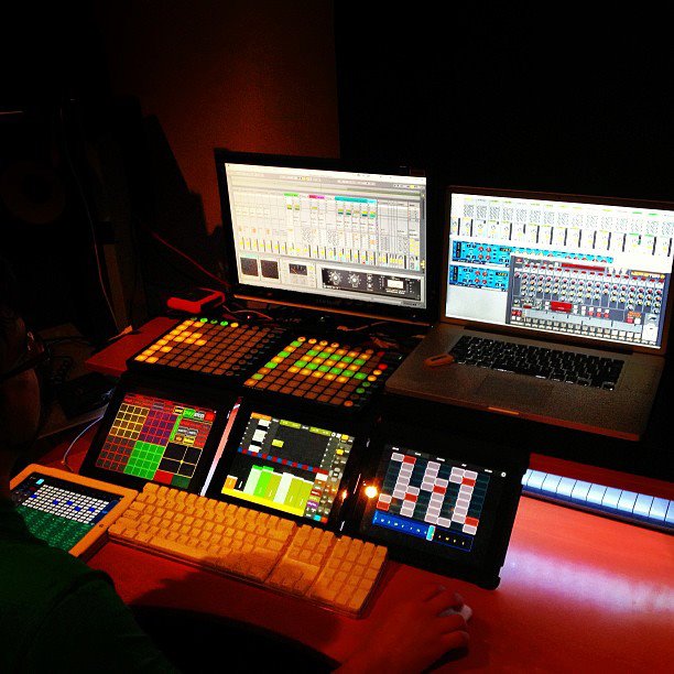 DJ Setup - Home