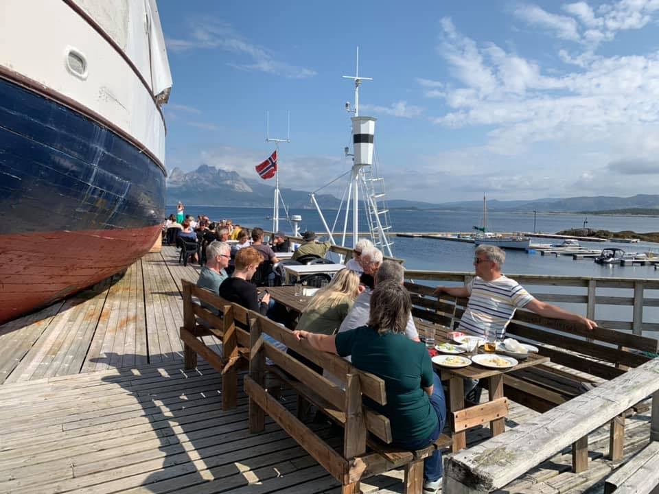 Utsira Overnatting Utsira Fyr - Sildaloftet - Bølgen... - Utsira ...