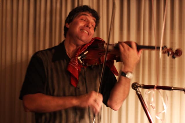 🎻🎩🎻 🎩 Fiddler Tom Hamilton... - St. Andrew's Church, Toronto