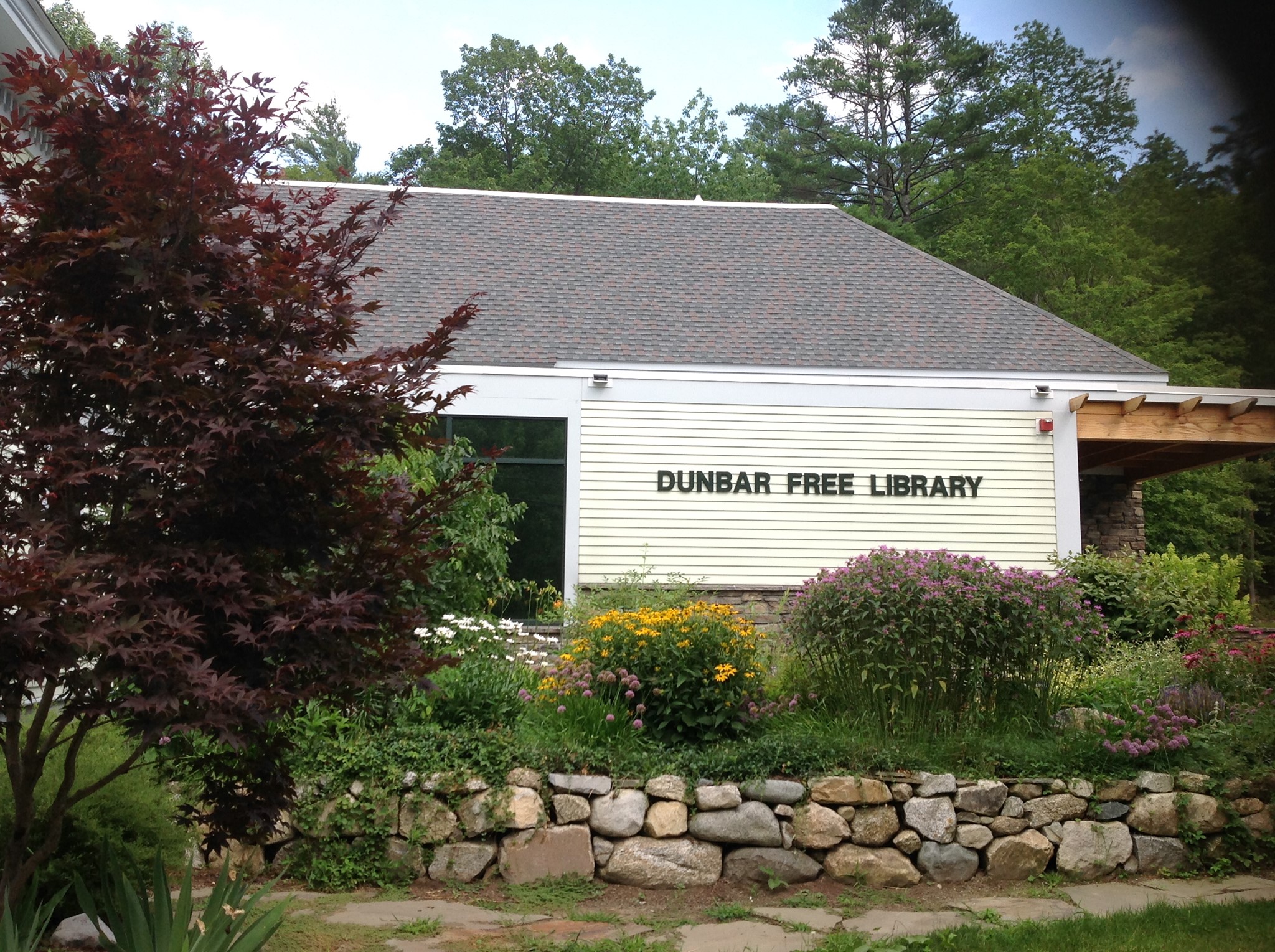 Dunbar Free Library