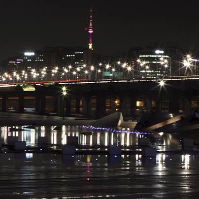 Korea Travel - The Mapo Bridge crosses the Han River in...