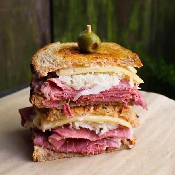 The Black Rabbit Reuben: Corned... - The Black Rabbit SAV