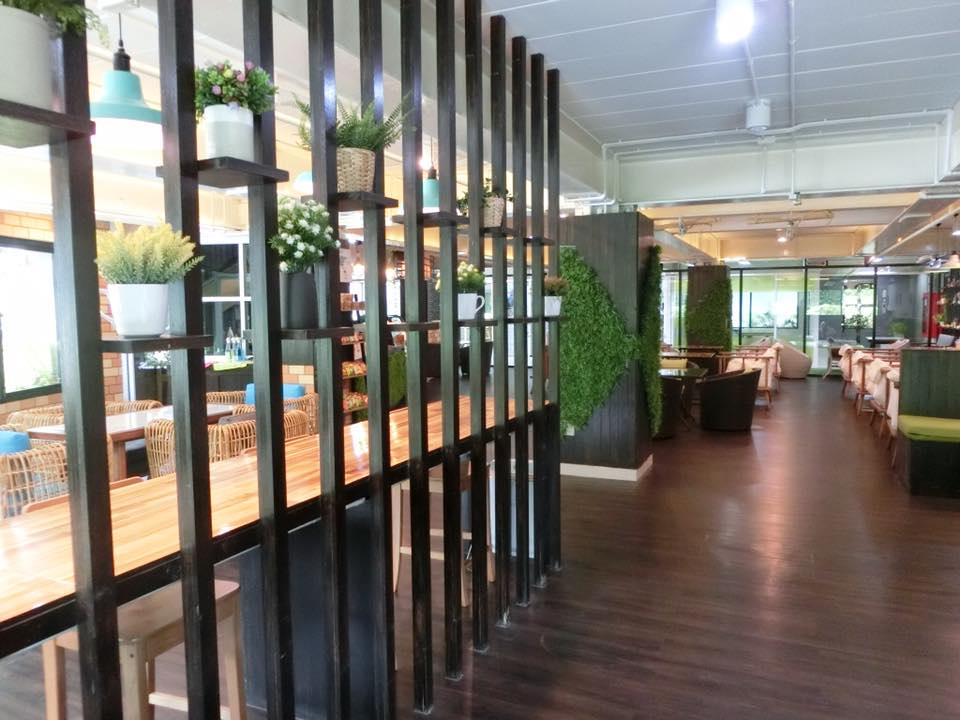 Cafe The Rise